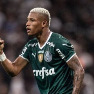 Transfer Nottingham Forest mengkonfirmasi penandatanganan gelandang Danilo dari Palmeiras